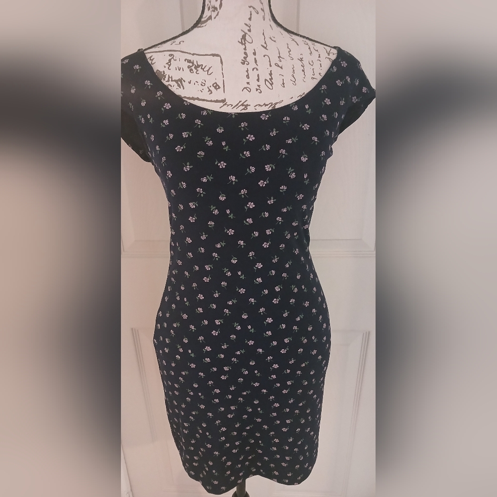 5/$25 Y2K Alll That Jazz Floral Navy Dress
